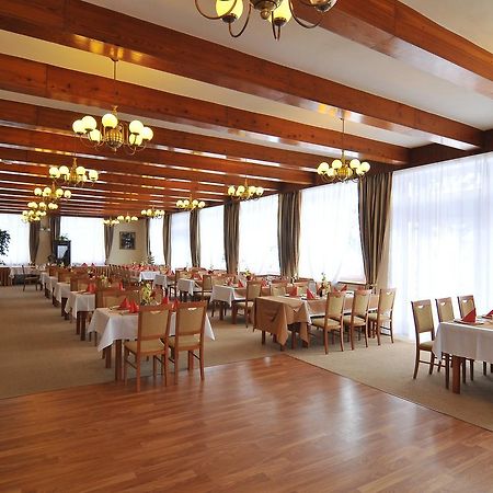Hotel Manes Svratka Esterno foto