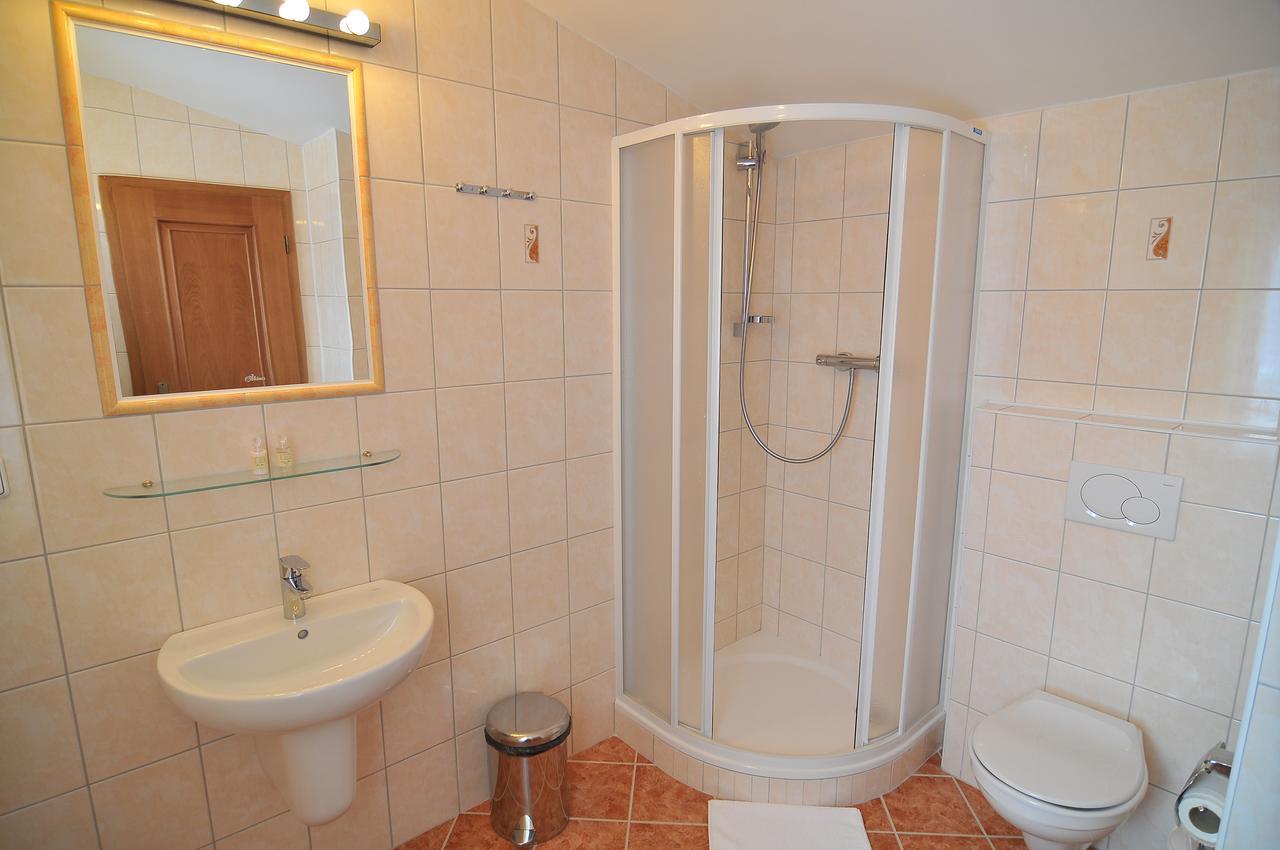 Hotel Manes Svratka Esterno foto