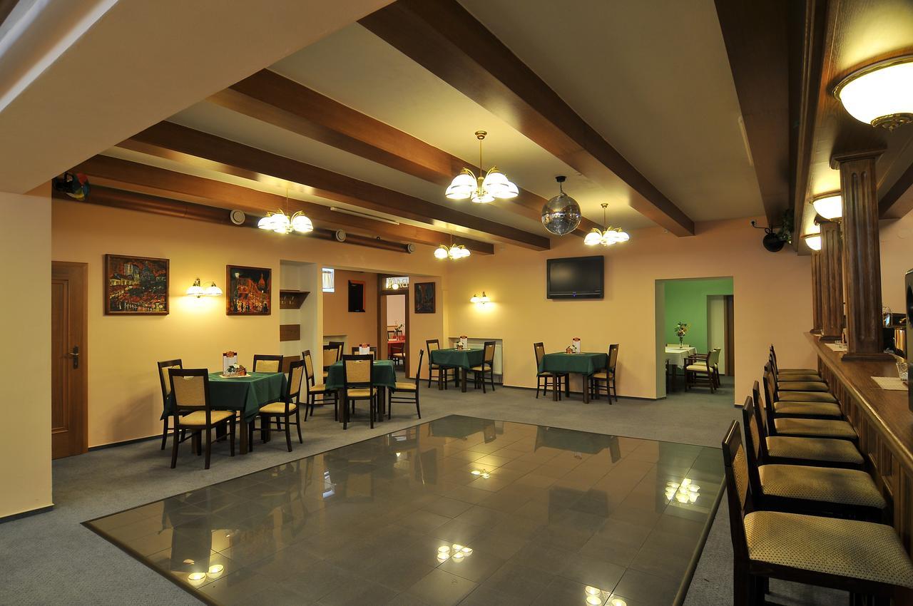Hotel Manes Svratka Esterno foto