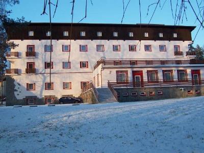 Hotel Manes Svratka Esterno foto
